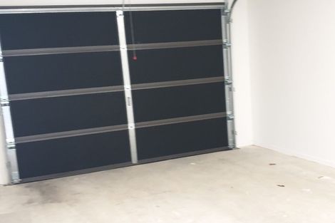 Photo of property in 18a Riverpark Crescent, Henderson, Auckland, 0610