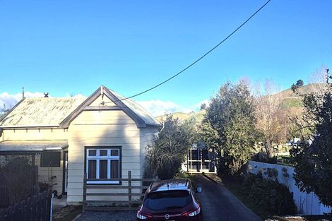 Photo of property in 11 Mangaone Valley Road, Taihape, 4793