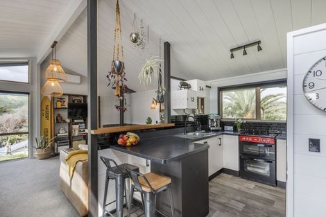 Photo of property in 19 Renown Road, Raumati South, Paraparaumu, 5032