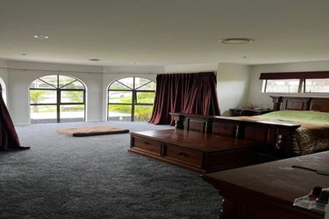 Photo of property in 11 Rosses Place, Pinehill, Auckland, 0632