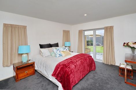 Photo of property in 49 Grimseys Road, Redwood, Christchurch, 8051