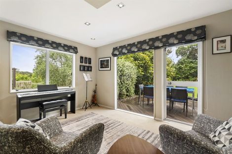 Photo of property in 3 Augusta Place, Forrest Hill, Auckland, 0620