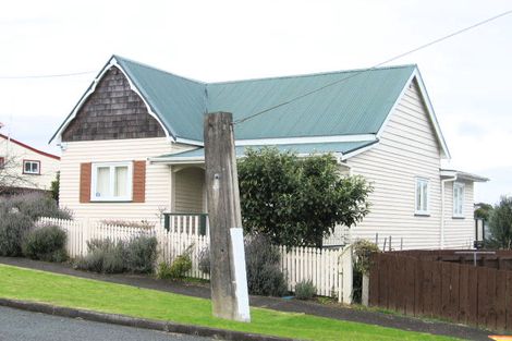 Photo of property in 23 Puriri Street, Helensville, 0800