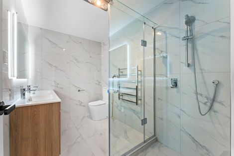 Photo of property in 12 Harbourside Parade, Hobsonville, 0616