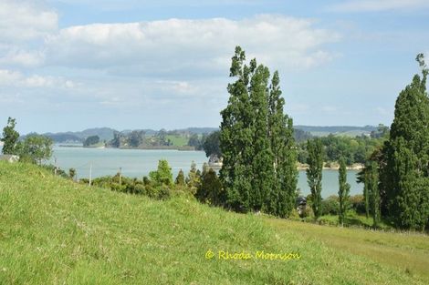 Photo of property in 69 Matakohe Wharf Road, Matakohe, 0593