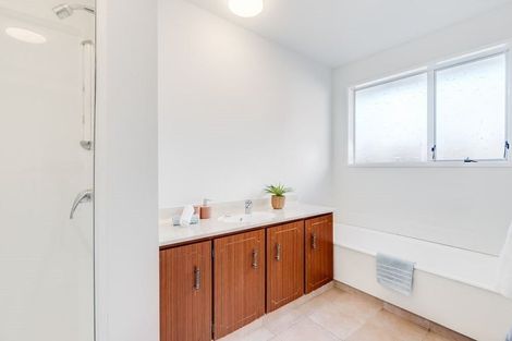 Photo of property in 56 Parkstone Avenue, Ilam, Christchurch, 8041