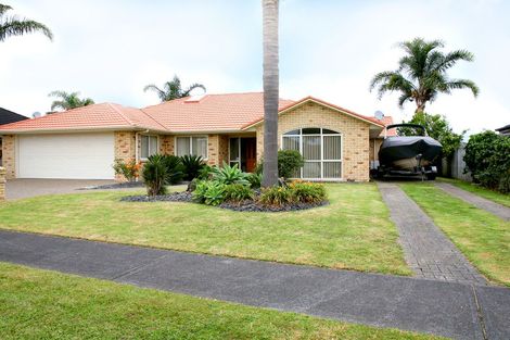 Photo of property in 14 Moss Crescent, Takanini, 2112