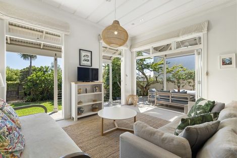 Photo of property in 63 Vauxhall Road, Devonport, Auckland, 0624