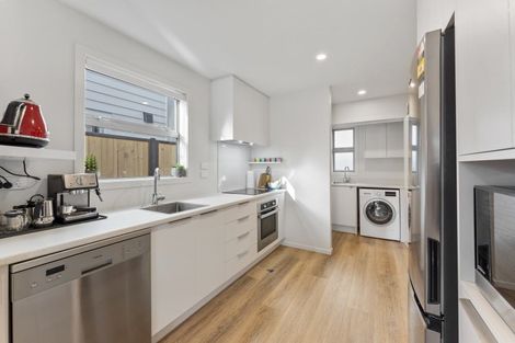 Photo of property in 39 Mcgrath Way, Taita, Lower Hutt, 5011