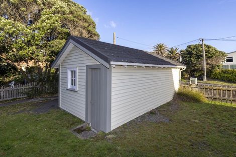 Photo of property in 82 The Parade, Paekakariki, 5034
