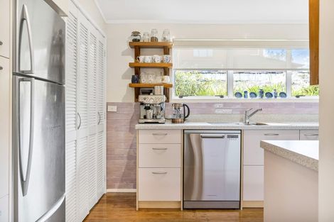 Photo of property in 155 Hutchinson Avenue, New Lynn, Auckland, 0600