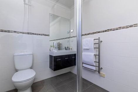 Photo of property in 38 Oakway Drive, Schnapper Rock, Auckland, 0632