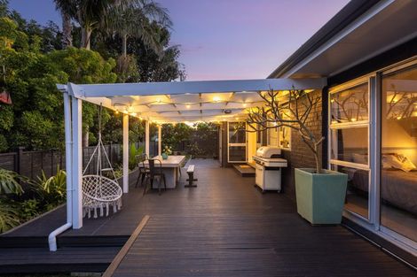 Photo of property in 26 Doment Crescent, Orewa, 0931