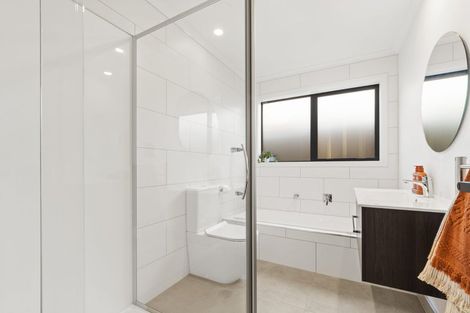 Photo of property in 40 Arohaina Avenue, Karaka, 2124