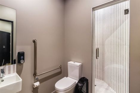 Photo of property in 177a High Street, Oxford, 7430