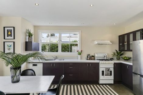Photo of property in 92 Owen Street, Newtown, Wellington, 6021