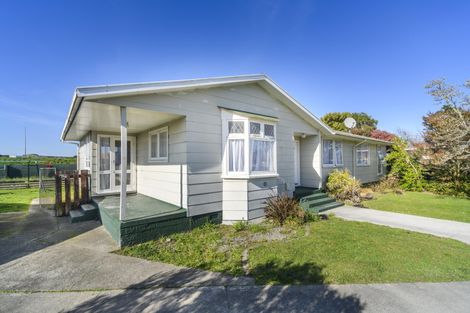 Photo of property in 17 Egmont Place, Westbrook, Palmerston North, 4412