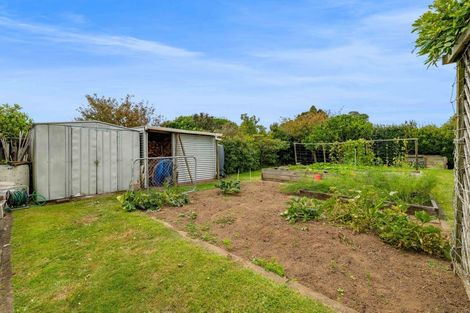 Photo of property in 39 Lismore Street, Strandon, New Plymouth, 4312