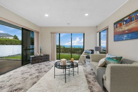 Photo of property in 18 Savoy Road, Orewa, 0931