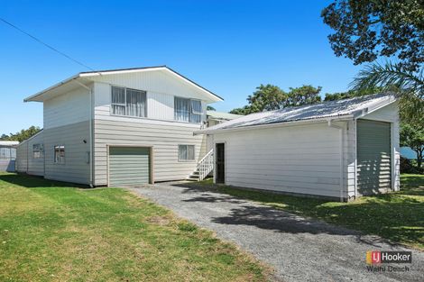 Photo of property in 2 Hillview Road, Waihi Beach, 3611