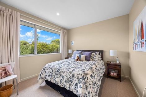 Photo of property in 5 Centre Crescent, Wanaka, 9305