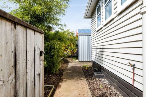Photo of property in 1/324 Carrington Street, Vogeltown, New Plymouth, 4310
