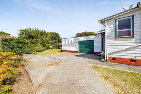 Photo of property in 18 Cameron Street, Hawera, 4610
