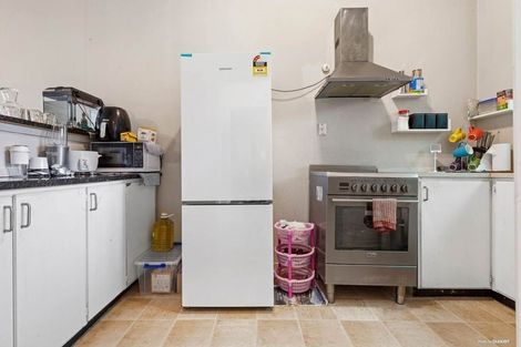 Photo of property in 2/5 Camden Road, Sandringham, Auckland, 1025