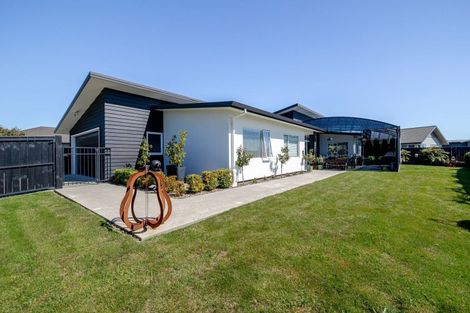 Photo of property in 2 Morocco Terrace, Kelvin Grove, Palmerston North, 4414