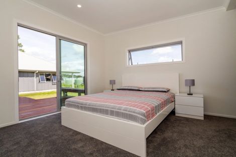 Photo of property in 28 Navigation Drive, Cooks Beach, Whitianga, 3591