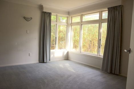 Photo of property in 4 Griffen Park Road, Mount Roskill, Auckland, 1041