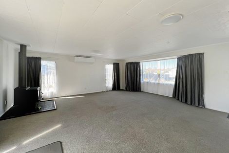Photo of property in 65 Benmore Avenue, Cloverlea, Palmerston North, 4412