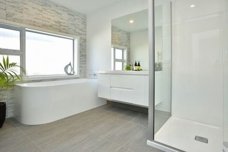 Photo of property in 14 Diana Avenue, Mangapapa, Gisborne, 4010