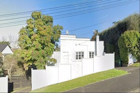 Photo of property in 1/5 Milton Road, Northcote Point, Auckland, 0627