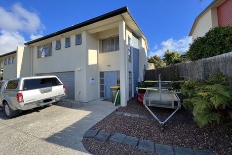 Photo of property in 31 Carento Way, Stanmore Bay, Whangaparaoa, 0932