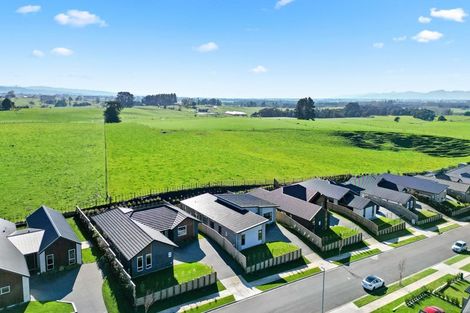 Photo of property in 52 Pinehurst Crescent, Morrinsville, 3300