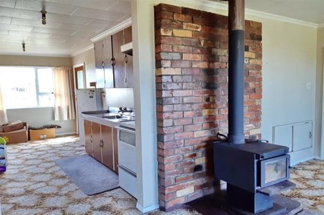 Photo of property in 21 Kelly Street, Midhirst, Stratford, 4394