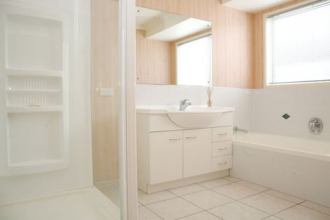 Photo of property in 14 Moss Crescent, Takanini, 2112