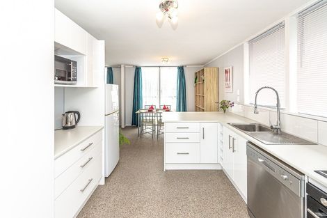 Photo of property in 19 Cross Street, Castlecliff, Whanganui, 4501