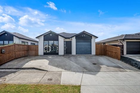 Photo of property in 26 Survila Street, Takanini, 2110
