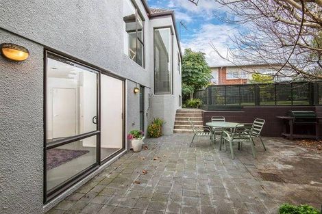 Photo of property in 2/4 Prospect Terrace, Milford, Auckland, 0620