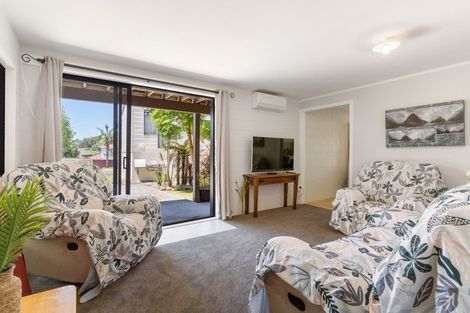 Photo of property in 12a Fishermans Bend, Whiritoa, Whangamata, 3691