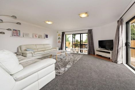 Photo of property in 147a View Road, Sunnyvale, Auckland, 0612