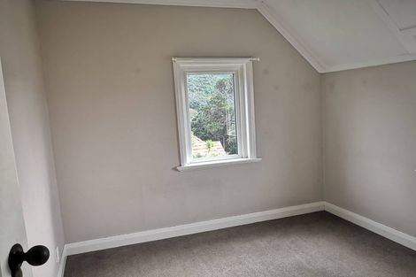 Photo of property in 5 Kinross Street, Kelburn, Wellington, 6012