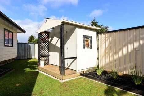 Photo of property in 54 Ross Crescent, Fairfield, Hamilton, 3214