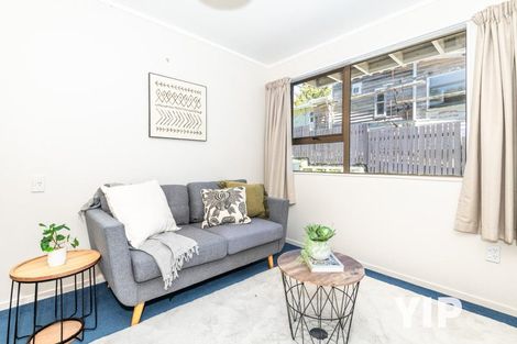 Photo of property in 81 Stewart Drive, Newlands, Wellington, 6037