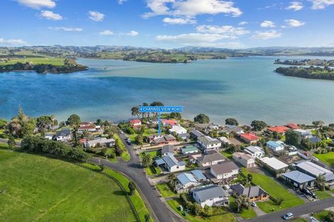 Photo of property in 4 Channel View Road, Clarks Beach, Pukekohe, 2679