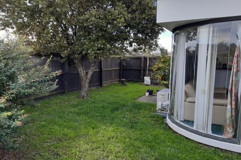 Photo of property in 74 Mandeville Street, Riccarton, Christchurch, 8011