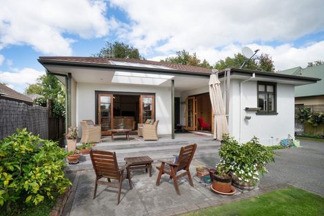 Photo of property in 37 Manapouri Crescent, Hokowhitu, Palmerston North, 4410