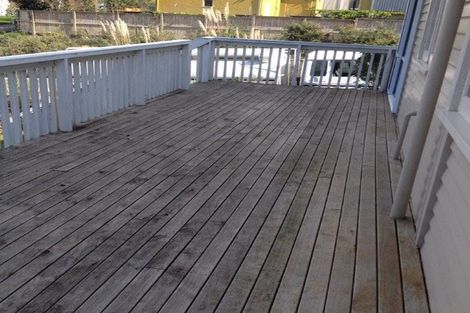 Photo of property in 1072 Great North Road, Point Chevalier, Auckland, 1022